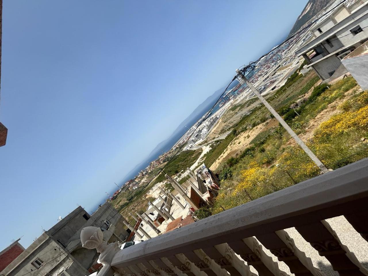 Appartement A Houma, Proche Port Tanger Med Dalia Extérieur photo