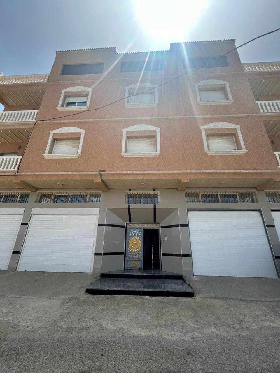 Appartement A Houma, Proche Port Tanger Med Dalia Extérieur photo