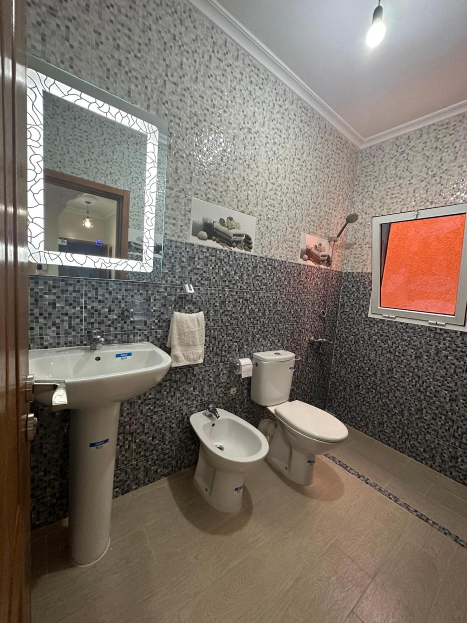 Appartement A Houma, Proche Port Tanger Med Dalia Extérieur photo
